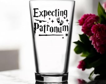 Verre à vin gravé en forme de sorcier attendant Patronum pour papa - Le cadeau de fête des pères parfait pour un nouveau papa, Révélation de grossesse Potter