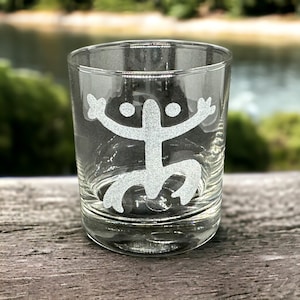 Puerto Rico Coquito Glass, Engraved Taino Coqui Whiskey Rum Rocks Glass: Perfect Gift for Puerto Rican or Boricua Christmas Gifts