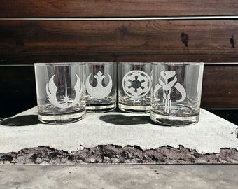 Star Wars Rocks Glasses: Engraved Star Wars Christmas Gift Mandalorian  Whiskey Jedi, Rebel, Galactic Whiskey Glass, Star Wars Gifts