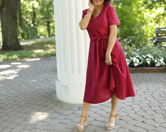 women's summer dress wine colors below the knee with pockets, short sleeve. elegant, retro style