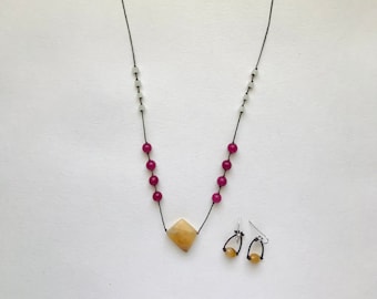 Honey Yellow Agate Pendant Necklace and Honey Yellow Earring Set