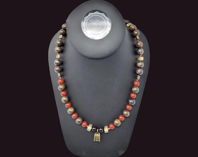 Featured listing image: Single strand  Unisex Necklace