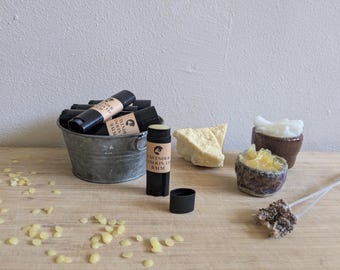 Bálsamo labial de lanolina y lavanda hecho a mano