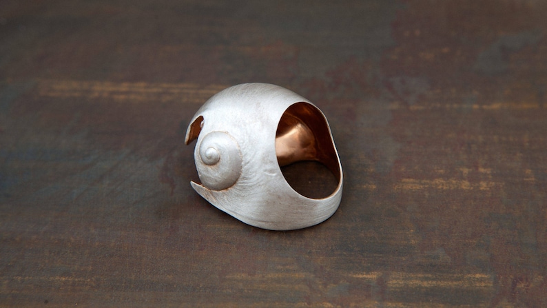 Neverita, by Ariadni Kypri, large silver shell ring, pink shell, YDOR collection image 2
