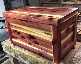 Cedar Chest, Wedding Gift, Graduation Gift, Hope Chest, Blanket Chest with a Tray