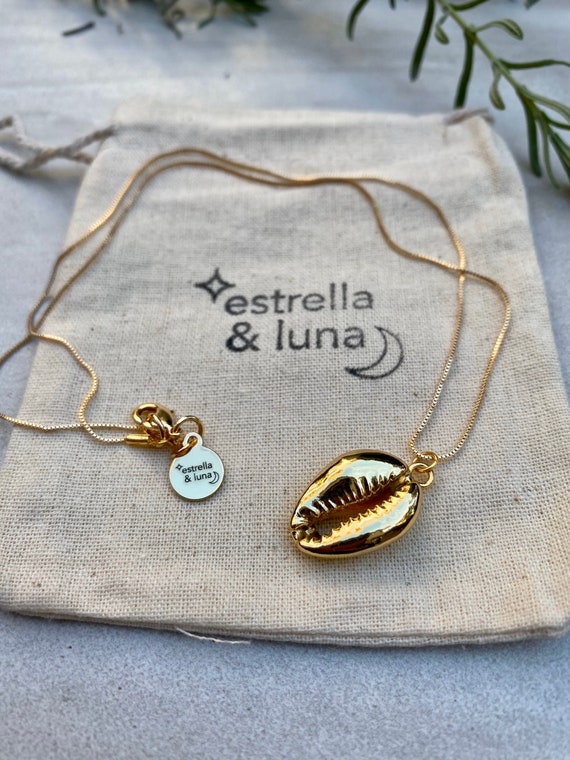 Gold Cowrie Shell Pendant Necklace