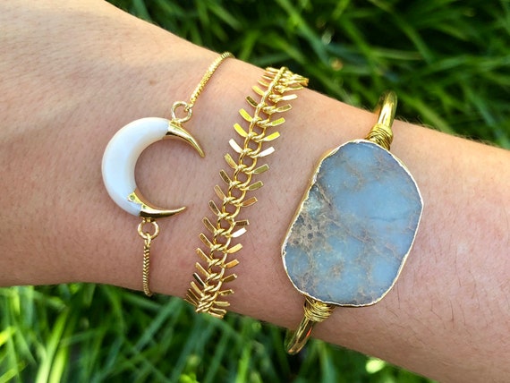 White Boho Carved Shell Crescent Moon Bracelet