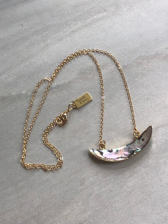 Abalone Shell Pendant 14K Gold Necklace