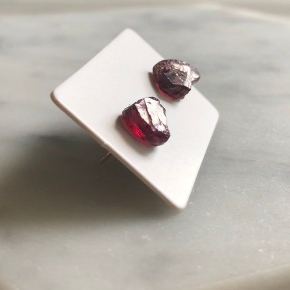 Raw Garnet Genstone Stud Earrings