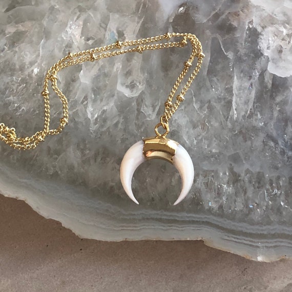 Boho Double Horn Carved Shell Crescent Moon 14K Gold Choker Necklace