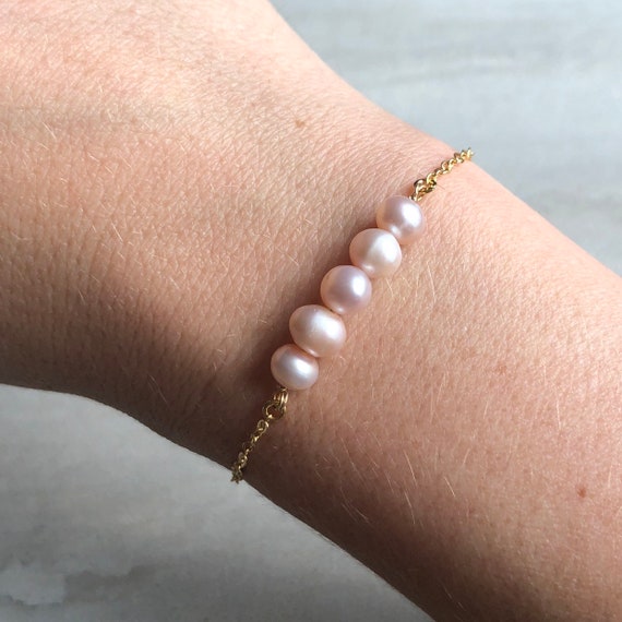 Simple Dainty Freshwater Pearl 14K Gold Bracelet