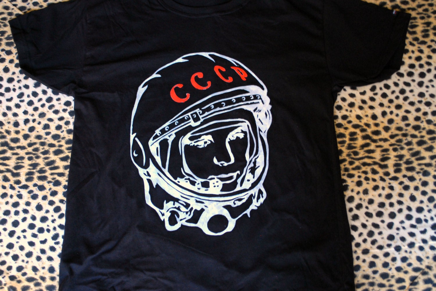 Camiseta Gagarin camisa cosmologiy camiseta - Etsy España