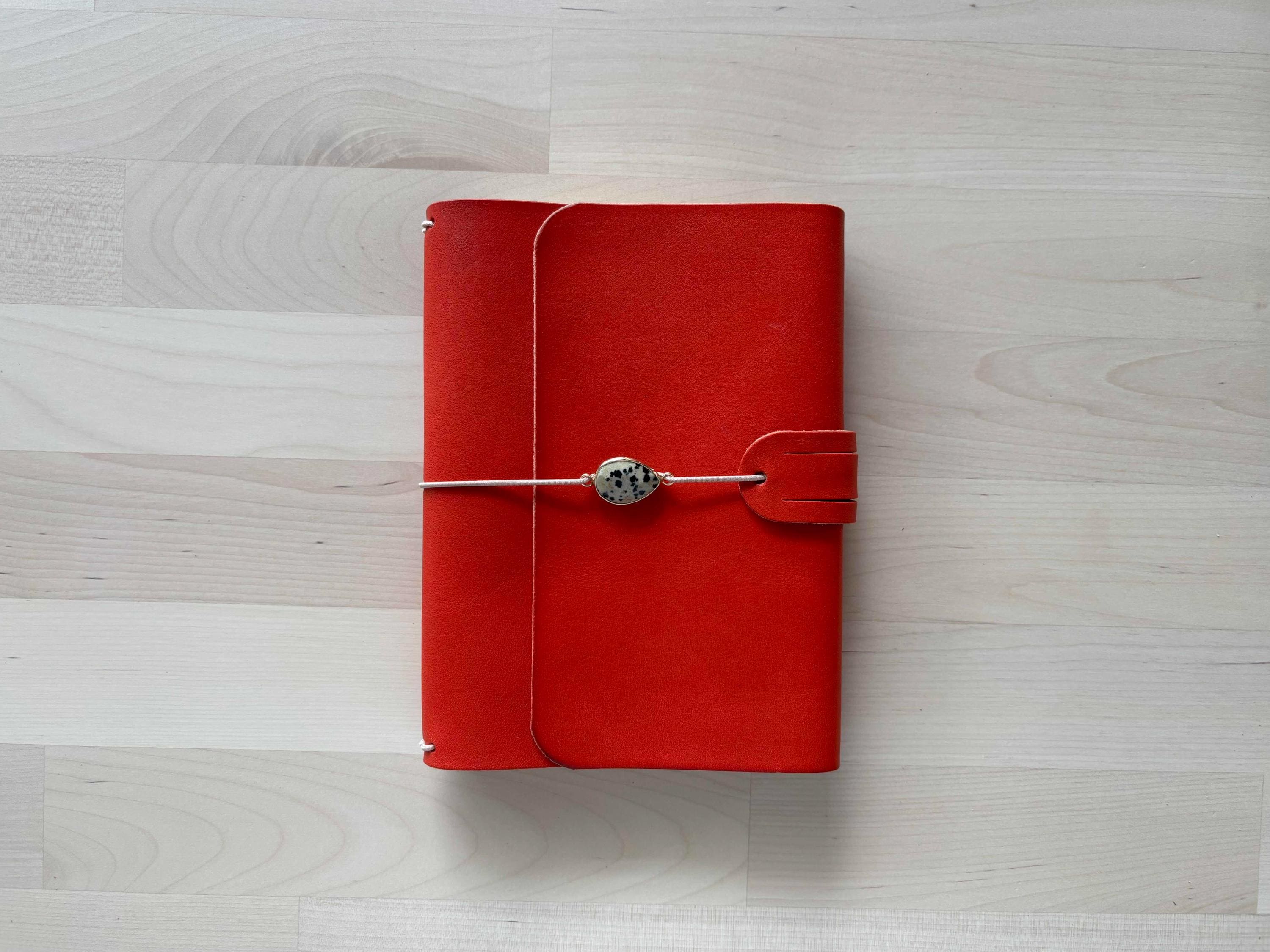 Fragola leather Classic Trifold  Journal