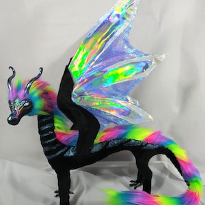 Dragón rave de neón