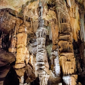 Luray Caverns – Northern Virginia Cave Formations (Photo Print)