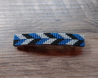 Bead loomed barrette