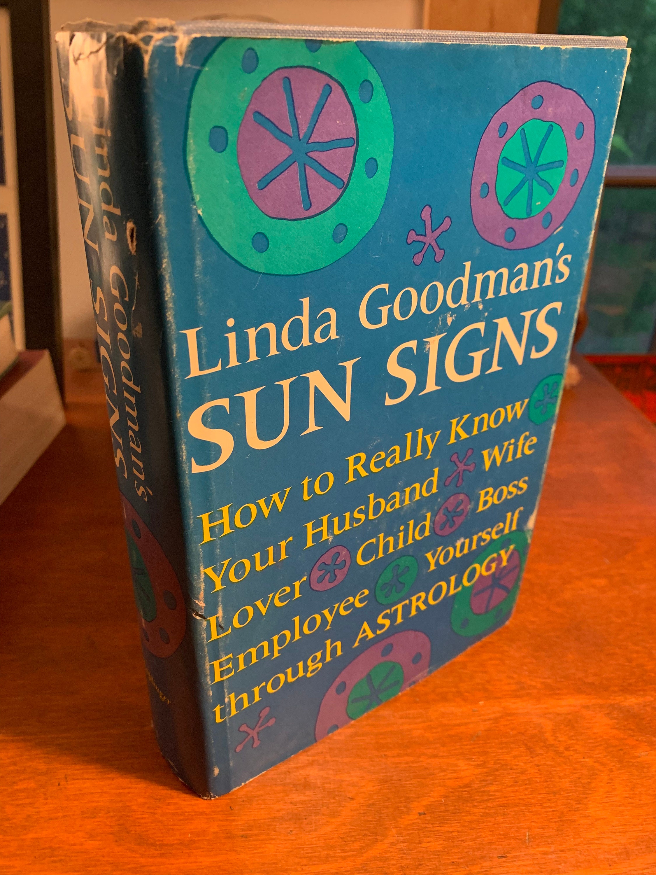LINDA GOODMAN Sun Signs First Edition Vintage 1968 Astrology Hardcover