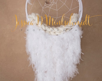 NEWBORN DIGITAL BACKDROP: White Dreamcatcher with Textured Background