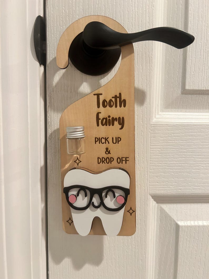 Xunboo Wooden Tooth Fairy Door Hanger With Cute Money