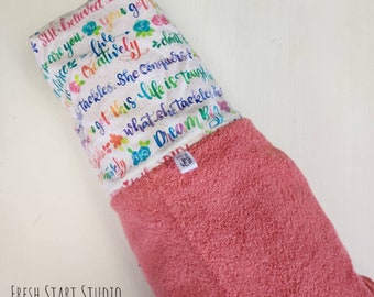 Girl Power Hooded Towel - Asciugamano personalizzato - Asciugamani per bambini - Asciugamano personalizzato con cappuccio - Regalo nipote - Telo mare - Regali per bambini