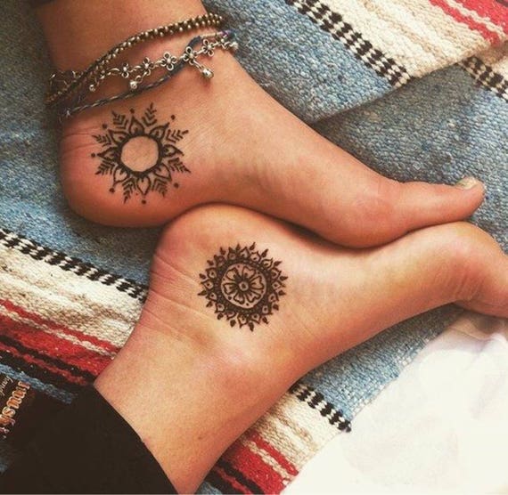 Tattoo uploaded by Kali • Obsessed with #henna #leg #thigh #tattoo #mandala  #hand • Tattoodo