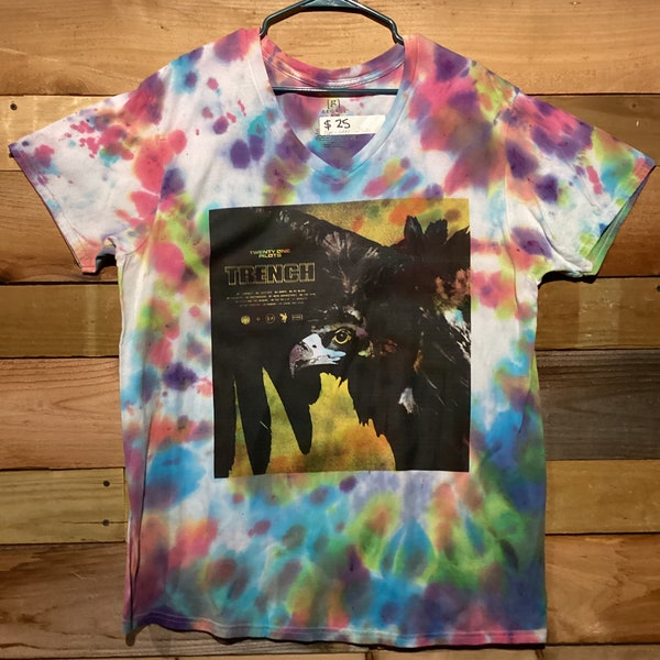 Twenty One Pilots tie dye t-shirt (XL)