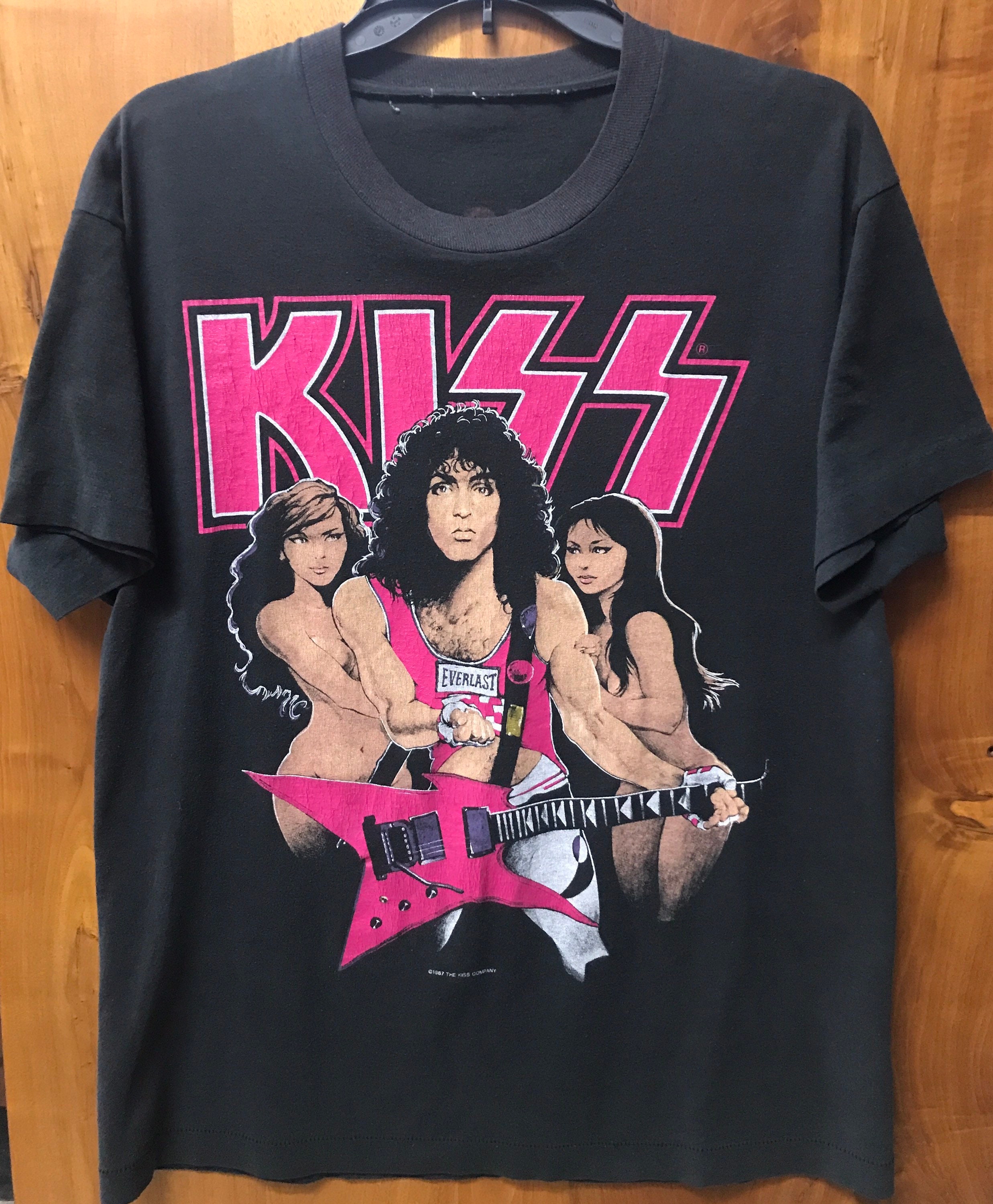 80s Kiss Tee - Etsy