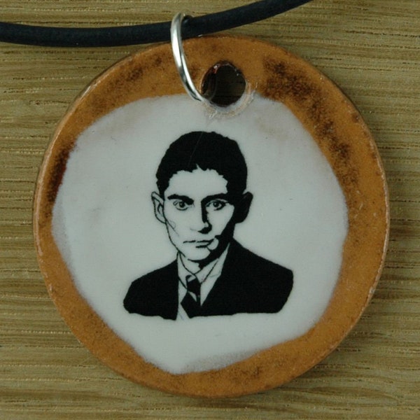 Orgineller Keramik Anhänger Franz Kafka; Autor Literatur Lehrer Universität Deutsch Unterricht Schmuck, Kette Modeschmuck Souvenir