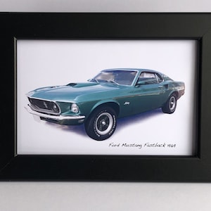 Ford Mustang Fastback 1969 - Fotografi (10 x 15 cm) i antingen svart eller vit ram - Present till amerikansk bilfantast