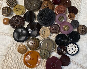 Mixed Button Lot