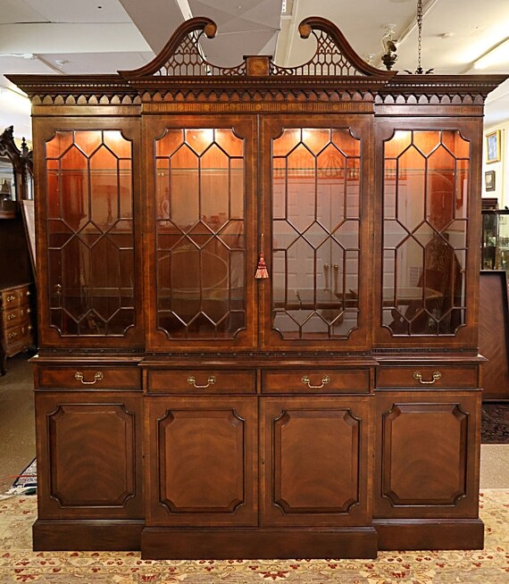 Lloyd lighted cheap china cabinet