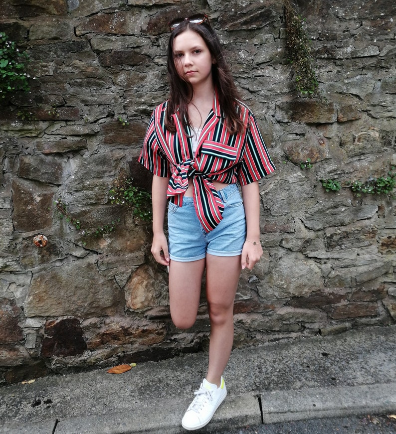 UK Size 12-14 Black /& White stripe print Red Vintage Aquascutum ladies shirt