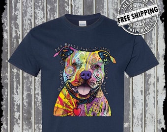 Camiseta para perro Dean Russo: ¡Cuidado con los pitbulls! ¡Te robarán el corazón! / Arte con licencia en acuarela