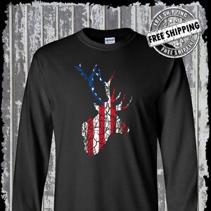 US Flag Deer Antlers Distressed Long Sleeve T-Shirt / Hunting American Flag USA