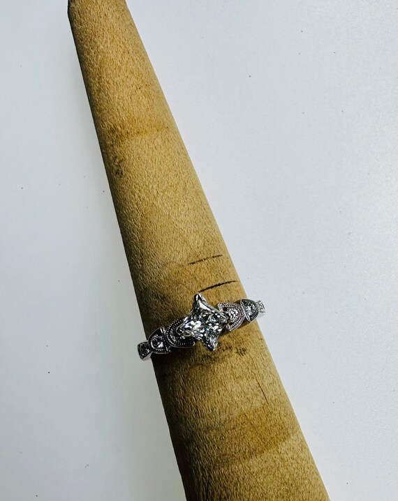 Princess cut engagement ring - image 1