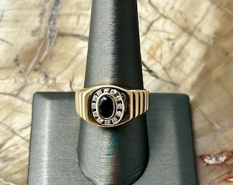 14 Karat Gelbgold Herrenring mit Saphir und Diamant
