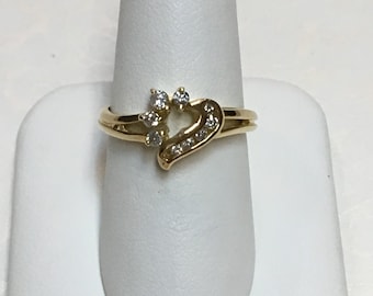 18K Yellow Gold Diamond Heart Ring
