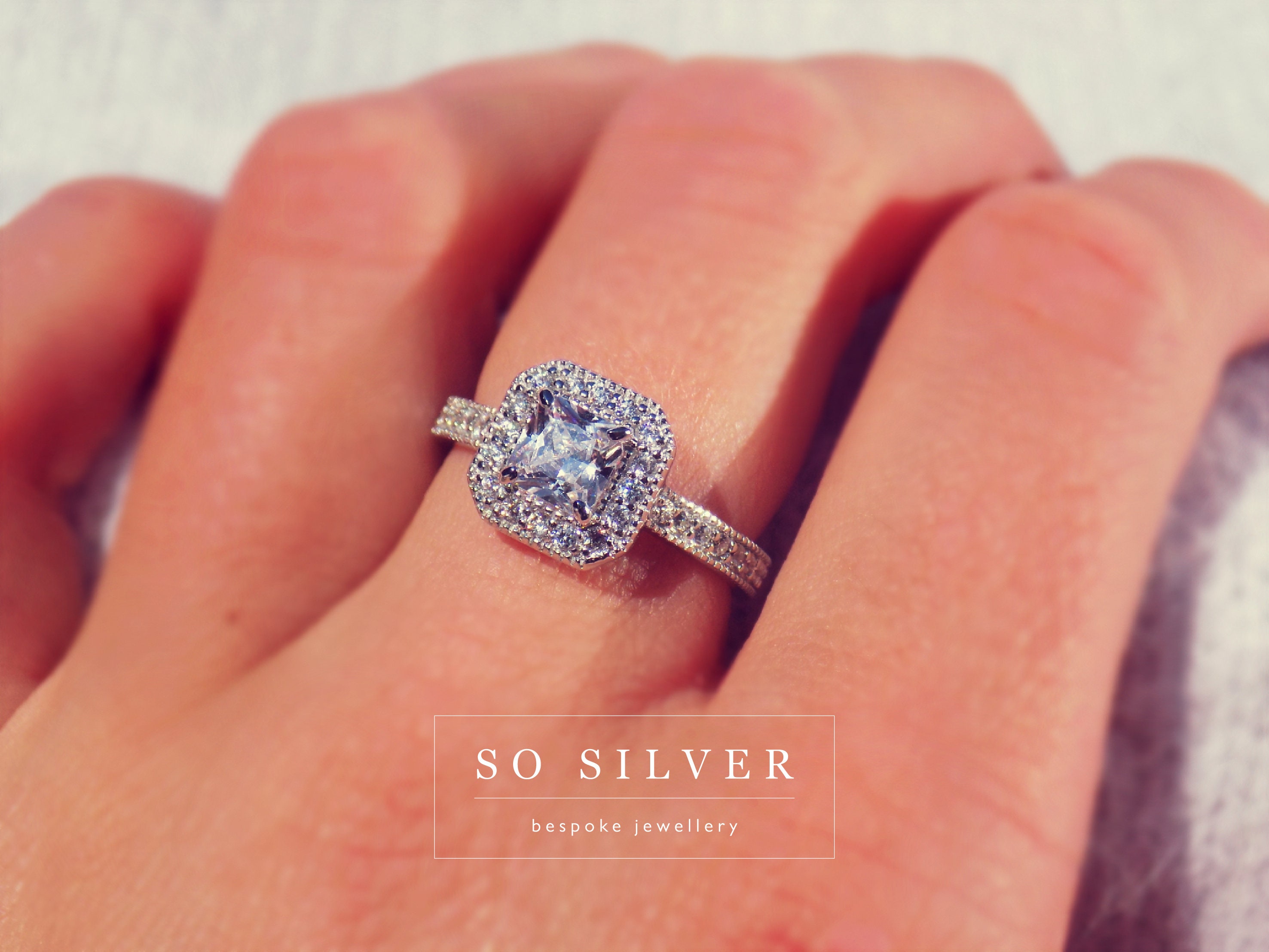 Anillo de boda de diamantes anillo de compromiso de halo anillo