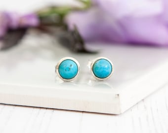 Orecchini a bottone in turchese fatti a mano: argento sterling