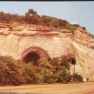 Ansichtkaart MO Pacific Bluffs via Missouri Ozarks