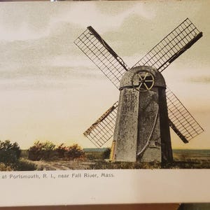 Ansichtkaart RI Old Windmill Portsmouth, Rhode Island bij Fall River Mass Undivided