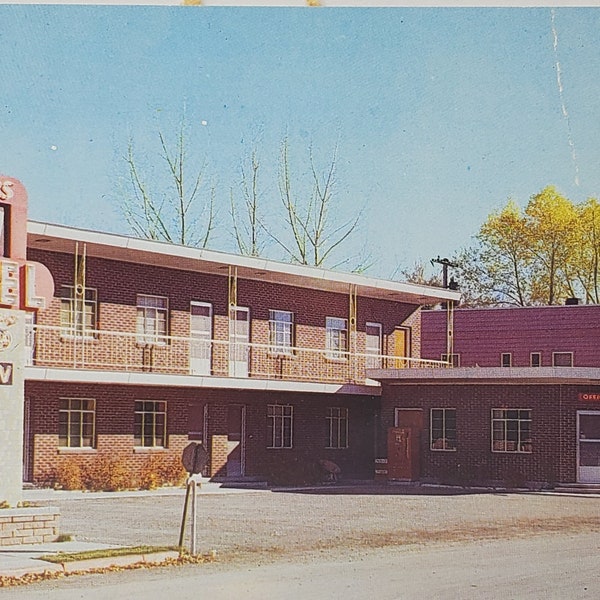 Postcard Advertising Three Sisters Motel Montpelier Idaho