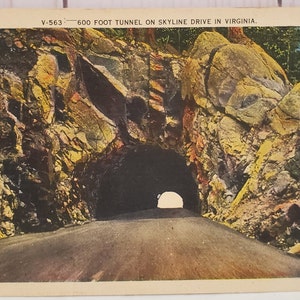 Cartão postal VA Túnel de 600 pés em Skyline Drive Virgina