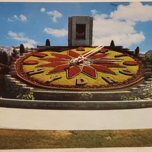 Post Card Canada Hydro&#39;s Floral Clock Ontario Canada