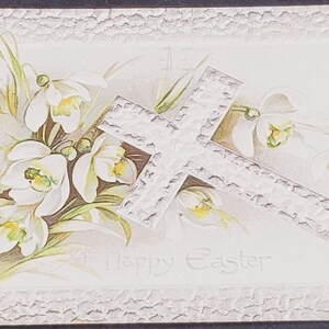 Cartolina Natale Pasqua Una buona croce di Pasqua con narcisi