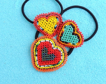 Juego de 3 piezas de lazos para el cabello con cuentas en forma de corazón estilo Huichol, paquete de sujetadores de coleta estilo boho mexicano