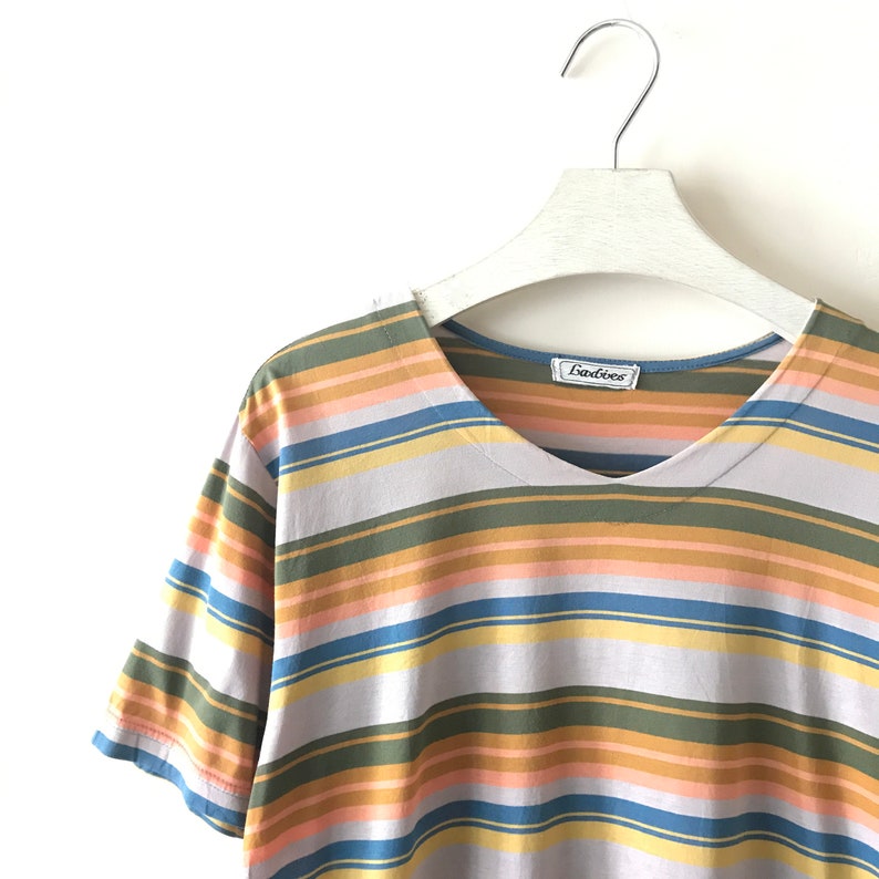 Rainbow striped T-shirt size M Remi 80s vintage | Etsy