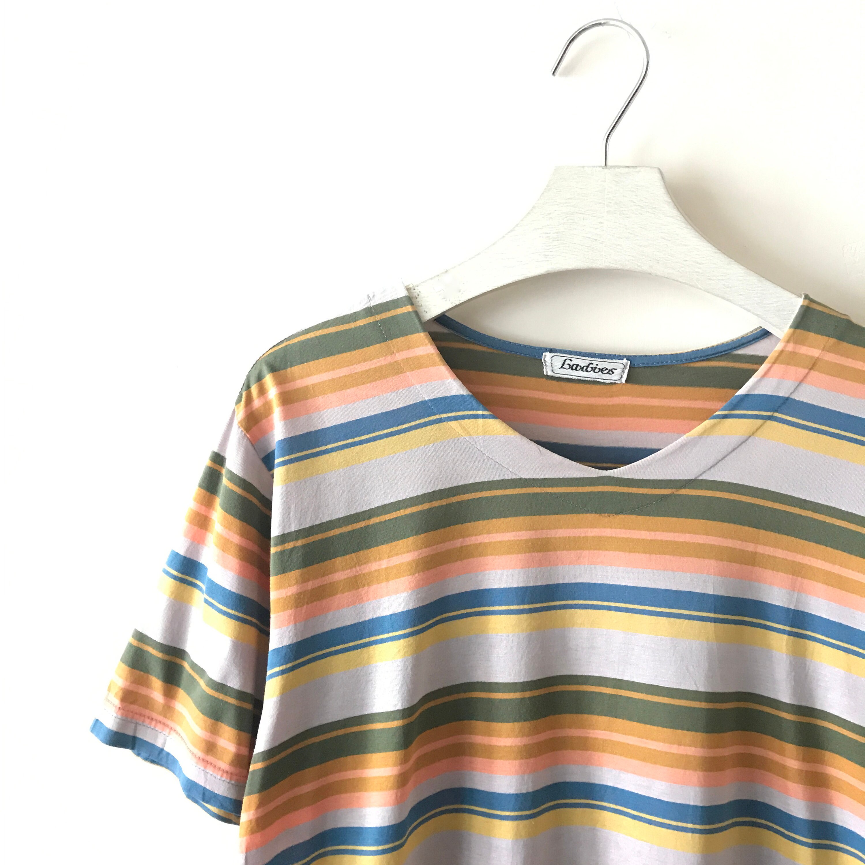 Rainbow striped T-shirt size M Remi 80s vintage | Etsy