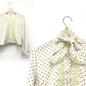 Polka Dot Lace Blouse Black and White Cropped Blouse with Lace Bow and Pearl Buttons 1970s Vintage Japanese Clothing Size XS / S