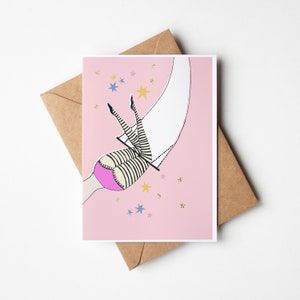 Trapezecircuskaart, wenskaart, verjaardagskaart, feest, feest, leuke kaart, gelukkig, trapezemeisje, meisjesslip